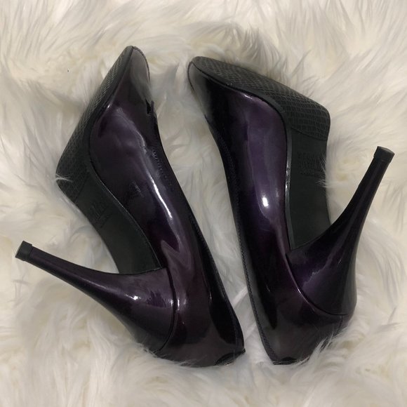 Stuart Weitzman Avignon Grape Soft Patent Peep Toe Heels - Size 7B - Picture 7 of 10